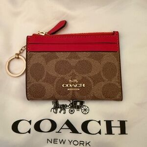 ♥️ Coach NWT Mini Skinny Carnation Red and Signature Brown Card Holder